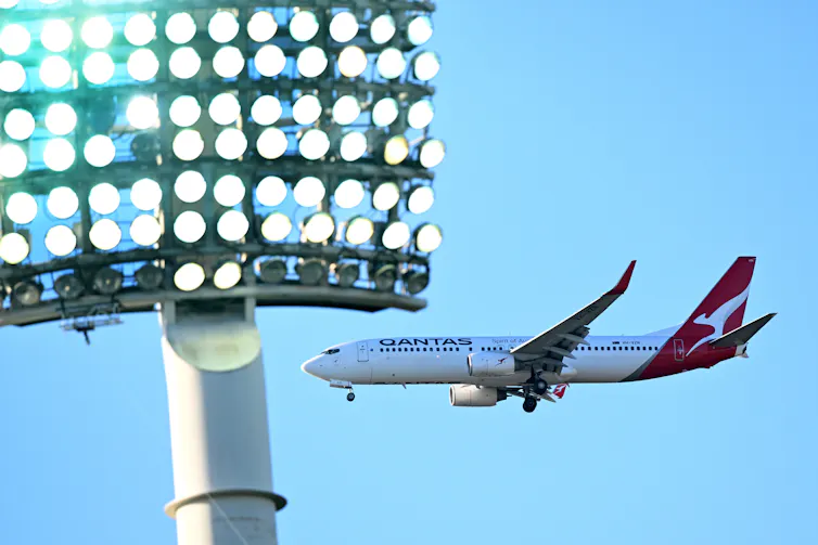 Qantas plane flying