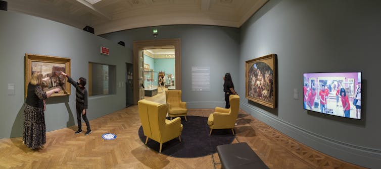 Art gallery exhibition room