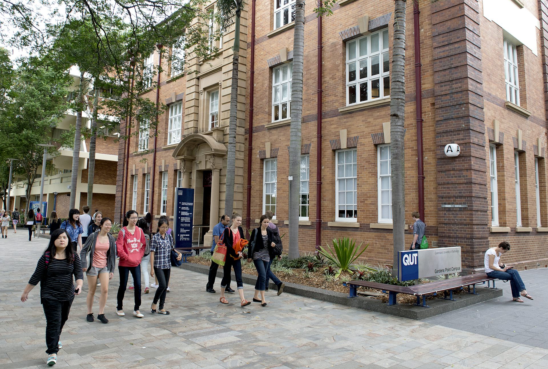 The Commonwealth used to fund universities: what happened?