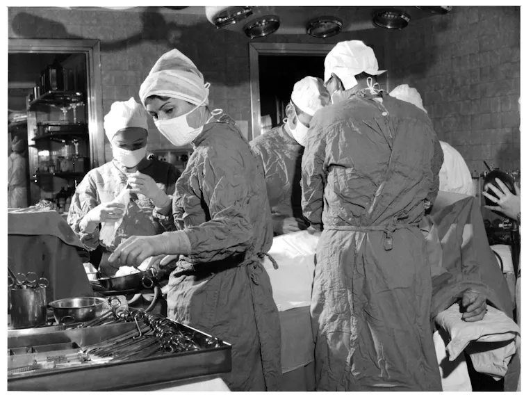 Vintage photo: nurses in an operating theatre