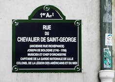 Placa de una calle dedicada a Saint-George.