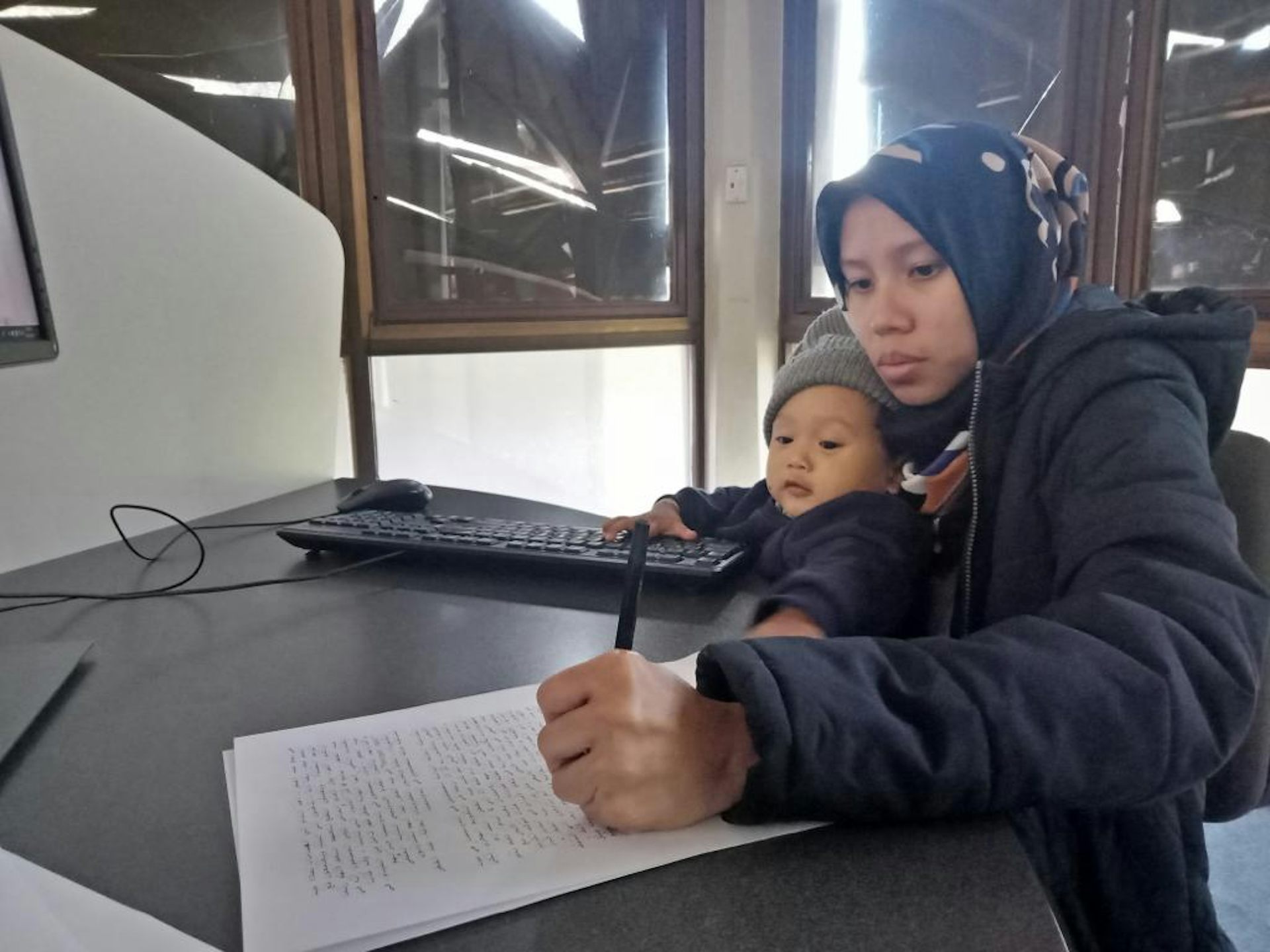 Memutus beban ganda, tantangan besar perempuan dalam aktualisasi diri