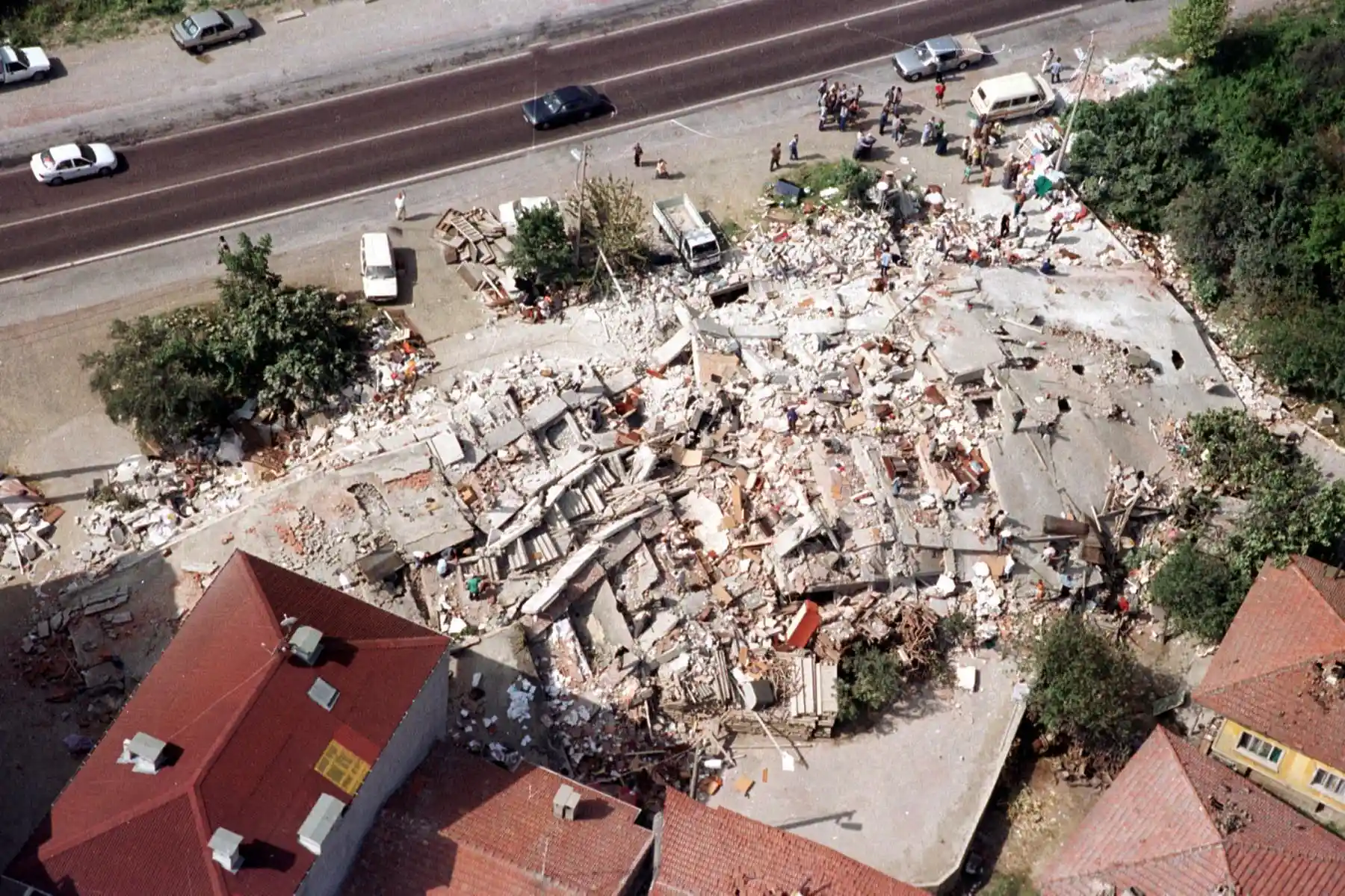 Earthquake footage shows Turkey’s buildings collapsing like pancakes ...