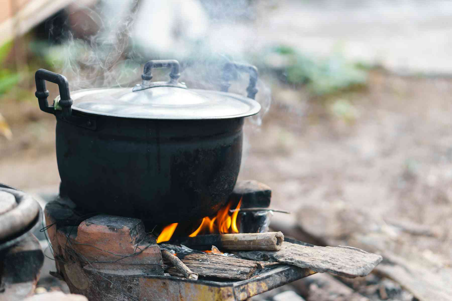 Seven ways to protect your health when cooking with gas