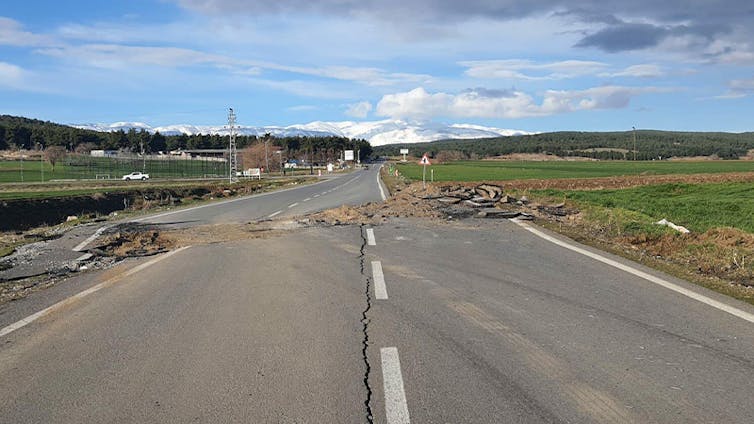 Three-metre rupture in a road caused by the 2023 Turkish eathquake.