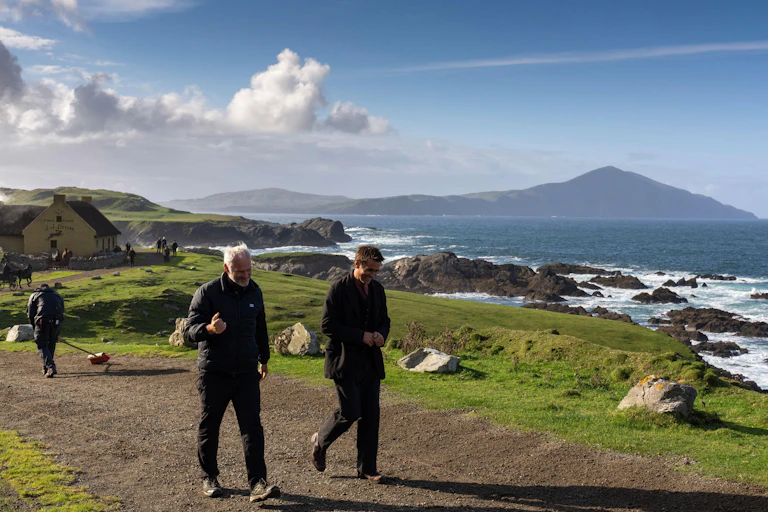COLIN FARRELL and MARTIN MCDONAGH in THE BANSHEES OF INISHERIN (2022), directed by MARTIN MCDONAGH