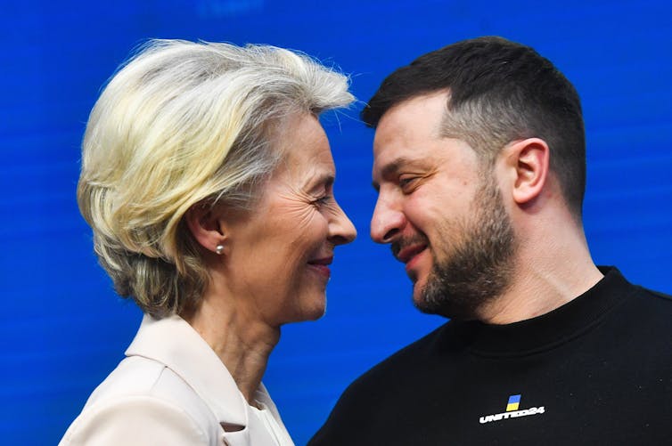 CLose up of European commission president Ursula von der Leyen and Ukraine's president Volodymyr Zelensky