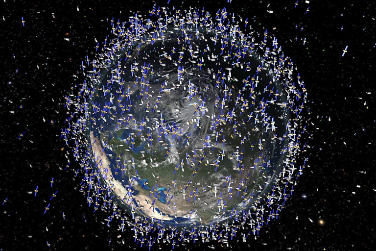 Illustration artistique du nombre considérable de satellites et de débris spatiaux en orbite aujourd'hui.