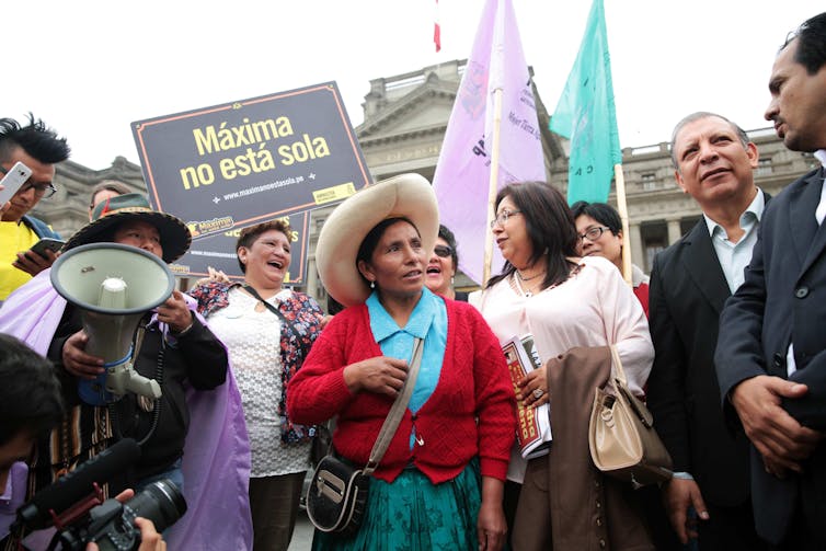 Peruvians winning a legal battle to prevent a gold miner evicting them in 2017
