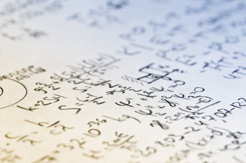 Reducen un problema de física cuántica de miles de ecuaciones a solo cuatro. ¿Por qué es tan importante?