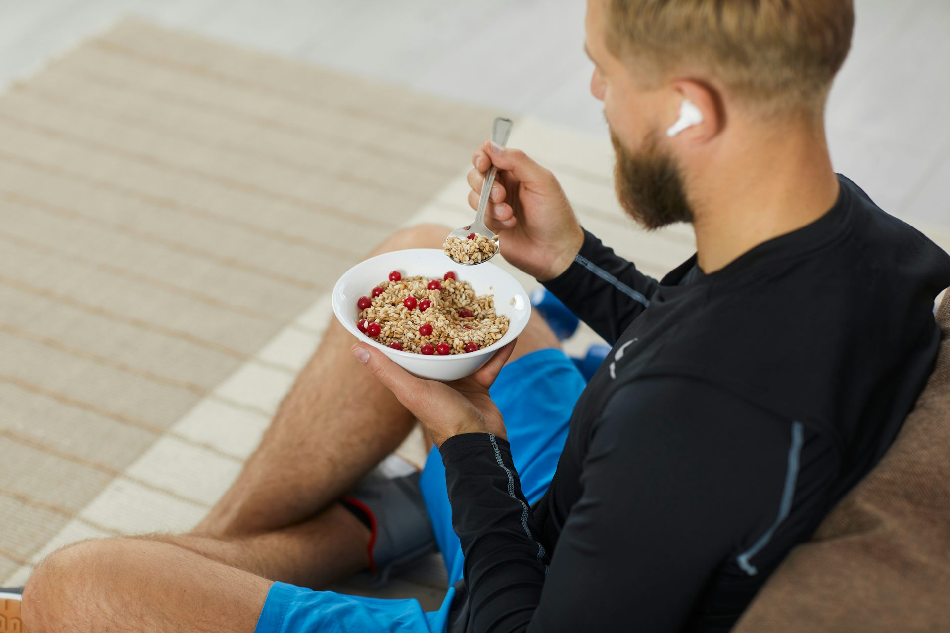 How does intermittent fasting affect athletic performance There s