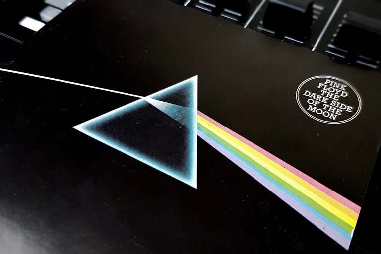 Dark Side of the Moon record cover