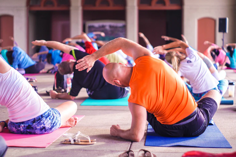 people in exercise class