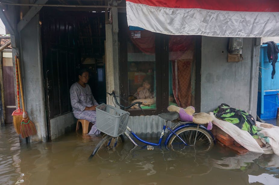 Banjir dan kemiskinan saling mengikat