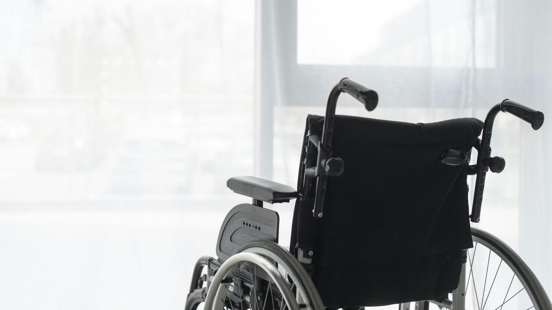 Menyembunyikan penyandang disabilitas tidak selalu diskriminatif, banyak keluarga yang hanya ingin melindungi