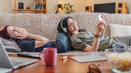 LGBTQIA+ young people use social media to sustain and make sense of family relationships