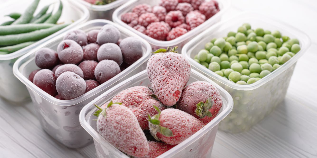 Замораживаем сохраняя витамины. Заморозка продуктов. Замороженные фрукты. Заморозка овощей. Замораживание овощей и фруктов.