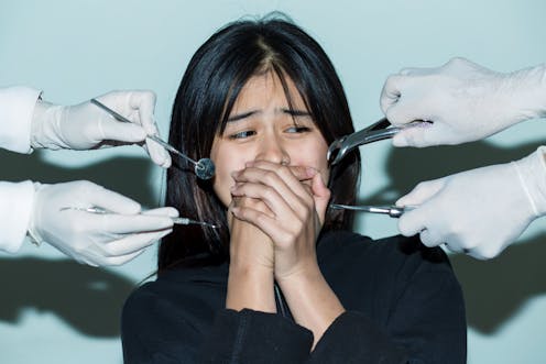 ¿Por qué tienen más miedo al dentista las mujeres en algunos países?