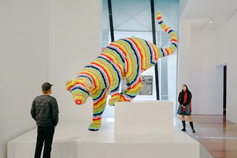 A rainbow feline.