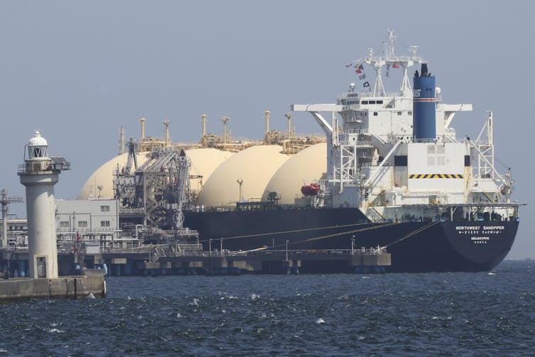 LNG tanker in tokyo