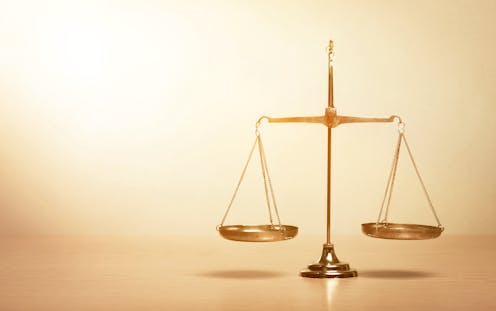 Parábolas bíblicas, justicia social y meritocracia