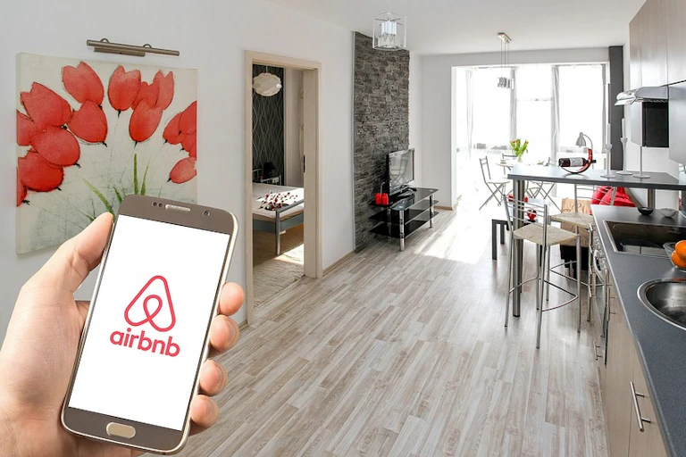 Arrivée dans un logement Airbnb