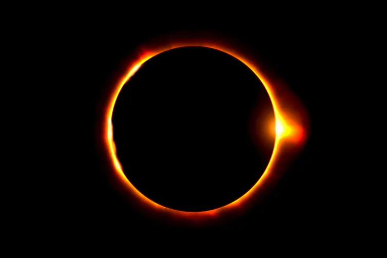 éclipse solaire totale