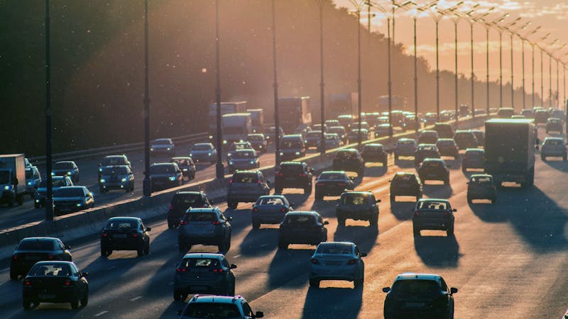 Cómo los coches ‘desperdician’ dos tercios de su combustible