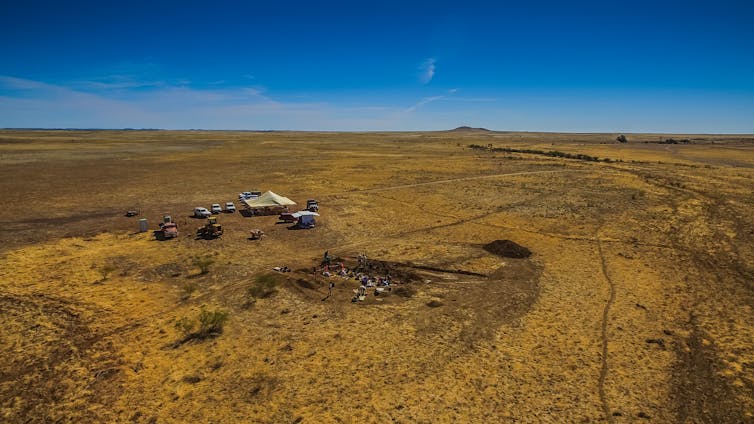 First near-complete sauropod dinosaur skull found in Australia hints at ancient links between continents