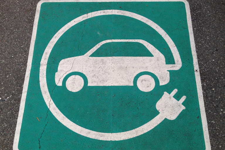 Symbole de voiture électrique