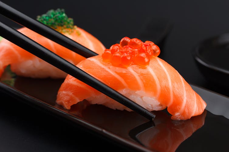 Sushi de saumon