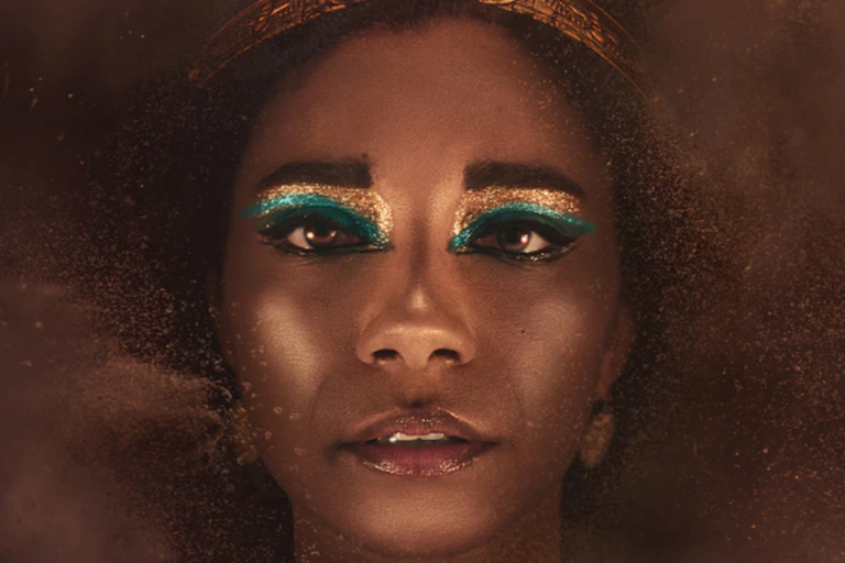 Retrato de Adele James como Cleopatra.