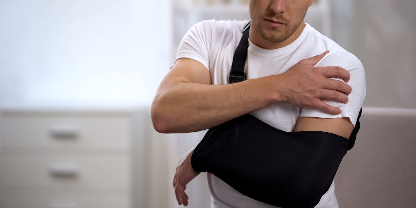 Why exercising your 'good arm' can also help the one in a sling