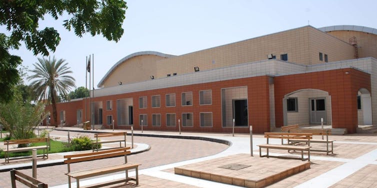 Un nouveau centre culturel à Omdourman, restauré par des membres du comité de résistance local.
R. Kluijver, Fourni par l'auteur