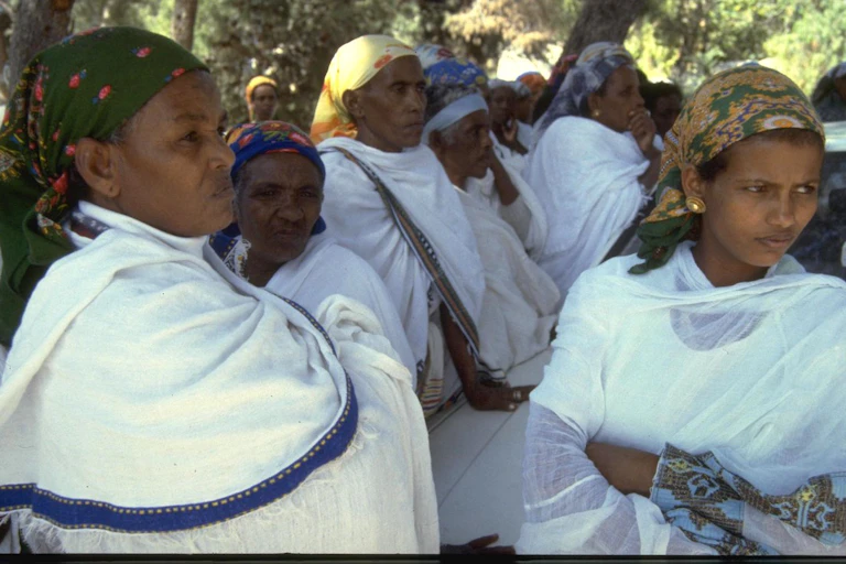 Des immigrantes éthiopiennes célèbrent la fête de Sigd au Mont Sion à Jérusalem, en Israël