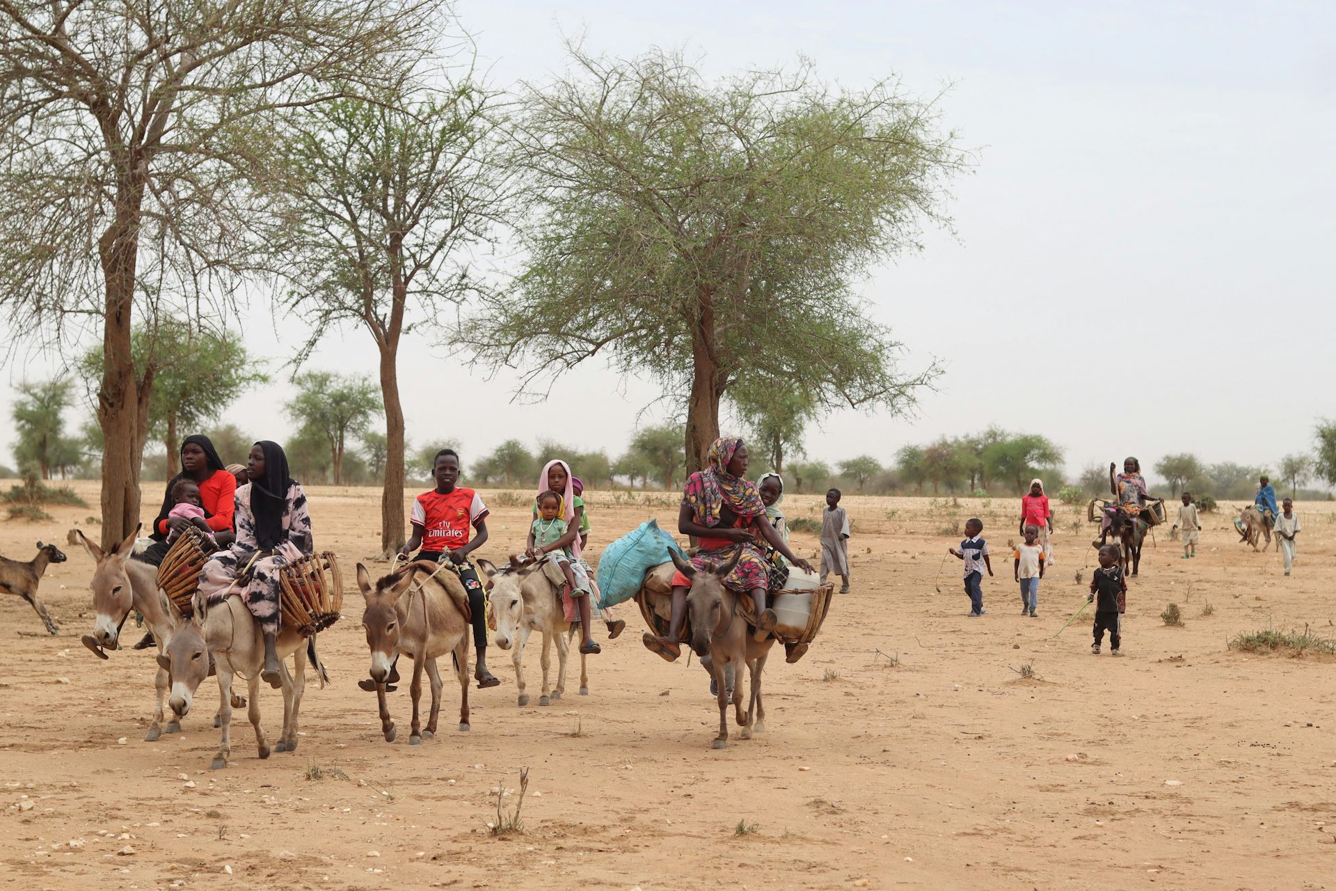 Sudan refugee crisis: aid agencies face huge challenges as hundreds of thousands flee violence