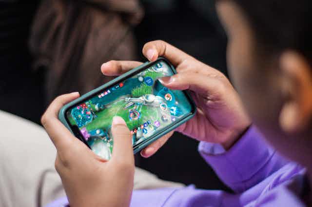 Bahaya pinjol di mobile games