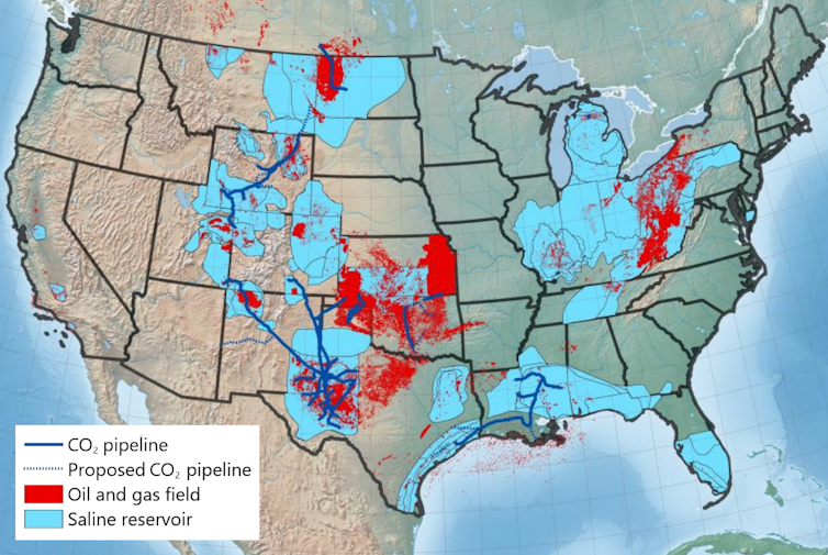 Map showing CO2 pipelines primarily in ending in Texas' oil and gas fields.