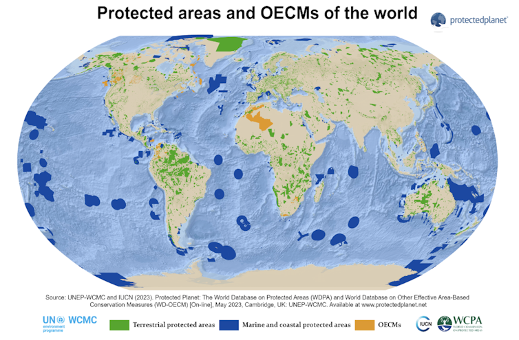 Mapa mostrando a localização de áreas protegidas ao redor do mundo