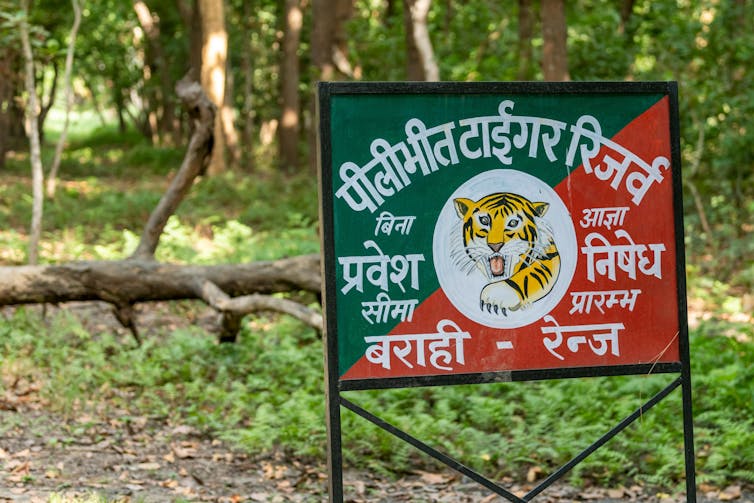 Sign with drawing of tiger