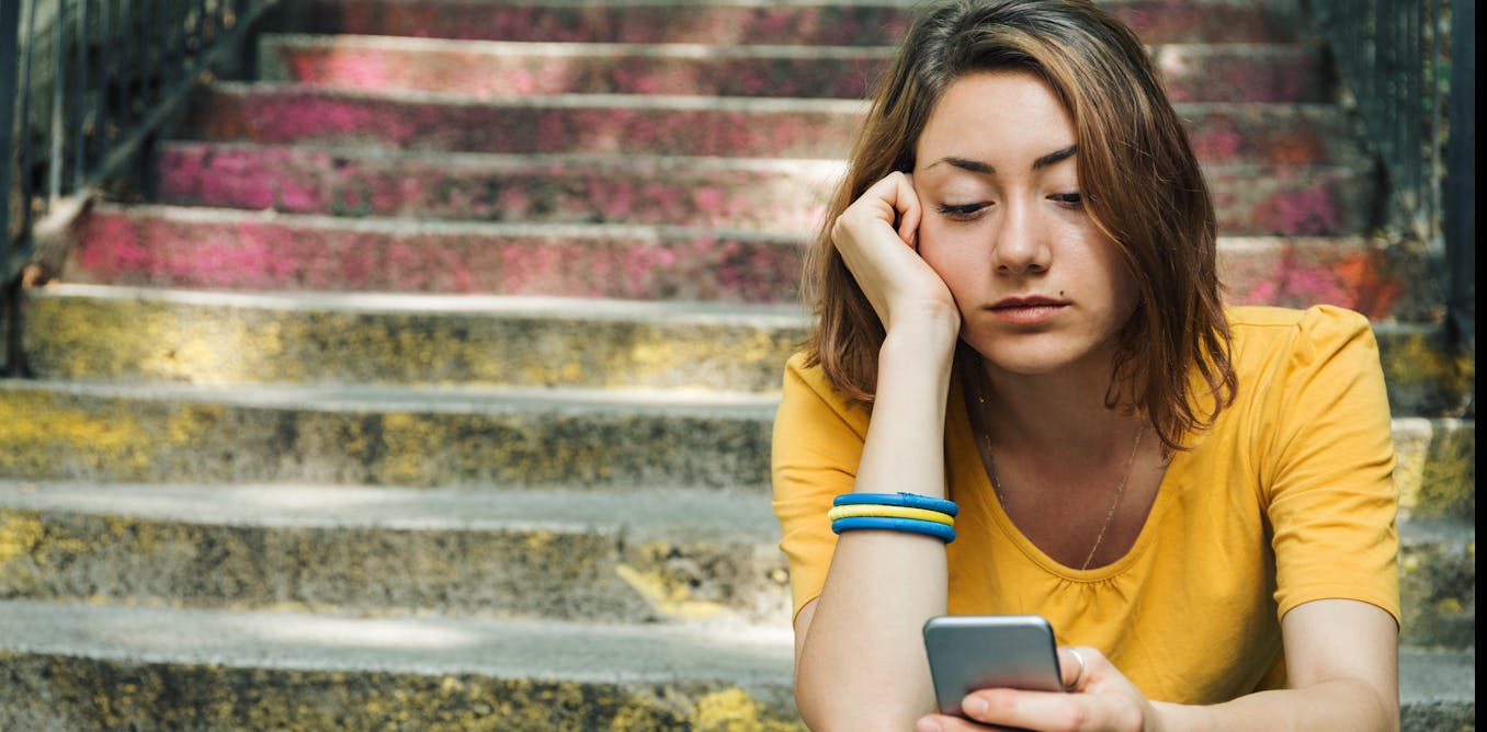How Social Media Affects Women's Mental Health