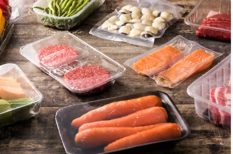 Sustancias contaminantes en los envases de alimentos: ¿cuáles son y cómo se controlan? Sustancias contaminantes en los envases de alimentos: ¿cuáles son y cómo se controlan?