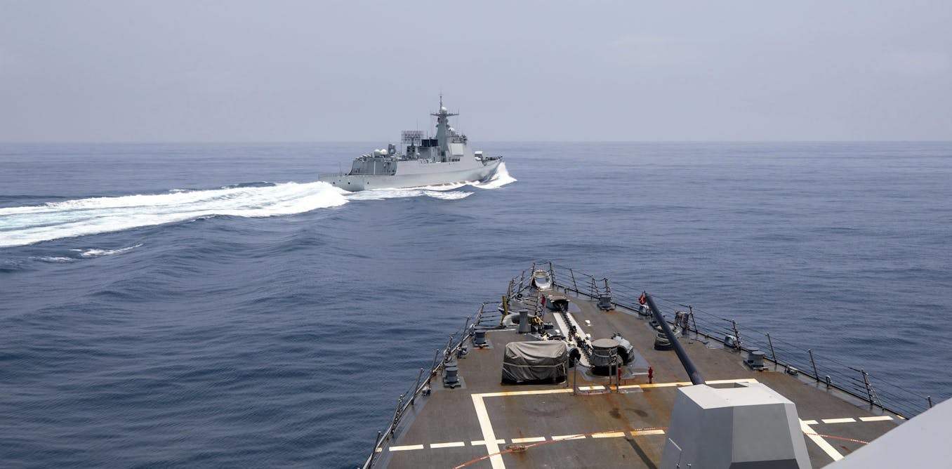 L’imminenza di navi da guerra statunitensi e cinesi nello Stretto di Taiwan suggerisce che le acque diplomatiche continueranno a essere turbolente, nonostante si parli di colloqui.