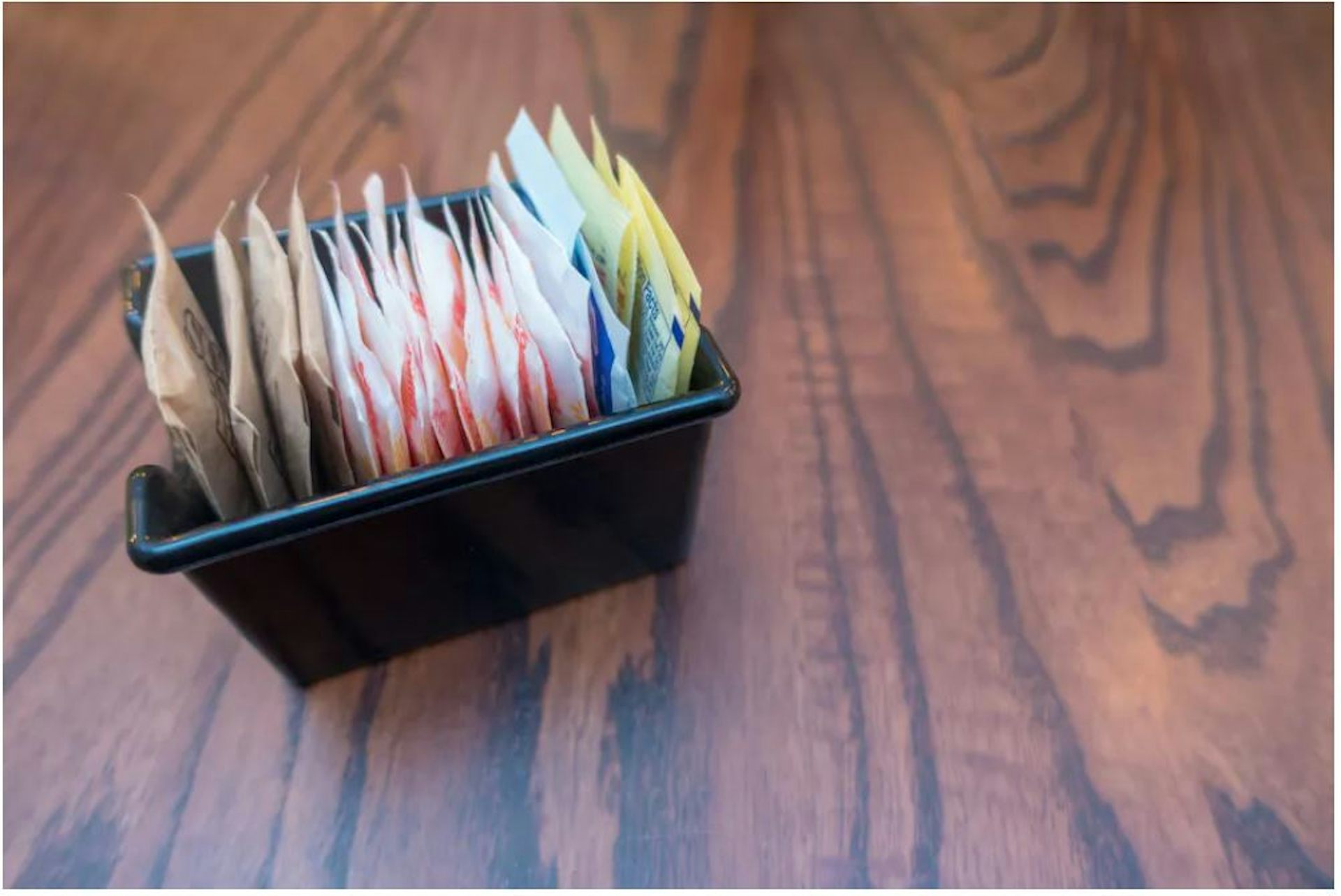 WHO sarankan tidak perlu minum pemanis buatan untuk menurunkan berat badan. Apakah gula lebih baik?