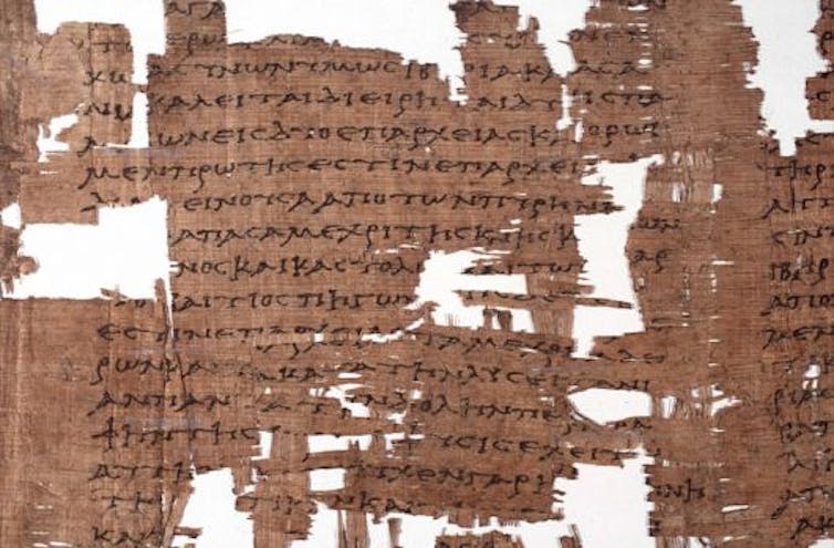 Fragmento de un papiro antiguo.