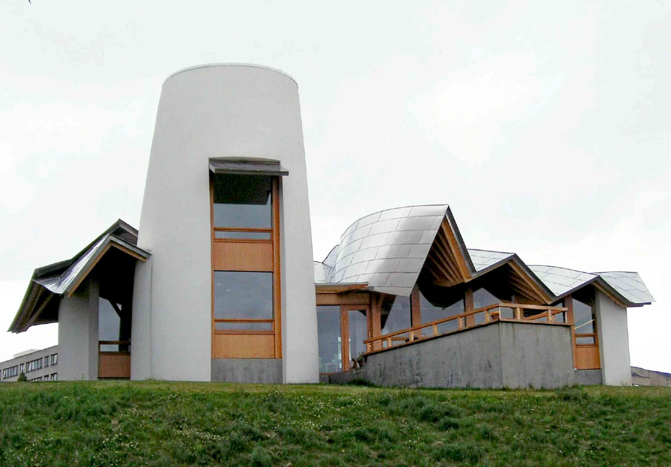 External view of unusually designed visitor centre