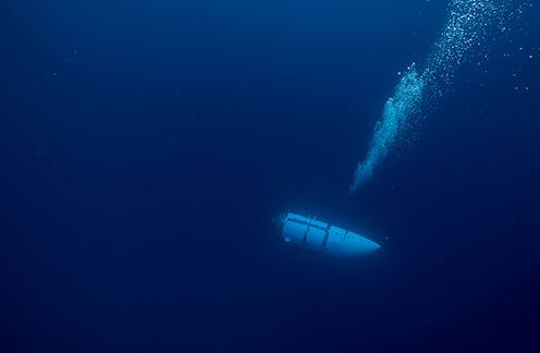 As the clock ticks on the Titan sub, an expert explains what safety features a submersible should have