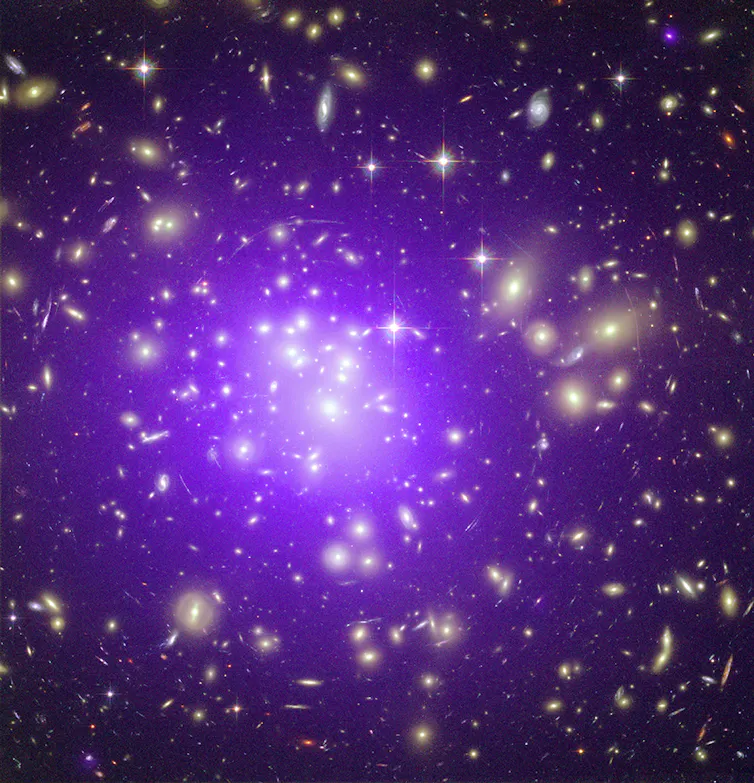 Gravitational lensing in the galaxy cluster Abell 1689.