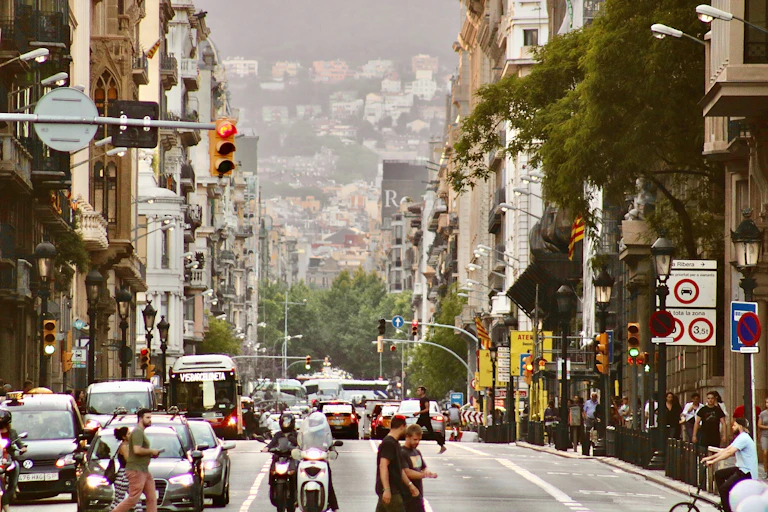 Grand axe à Barcelone