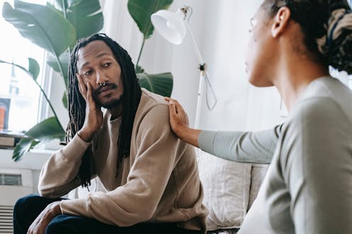 ‘Oh that happened to me, too!’ Sharing your experiences in conversation is common but sometimes it's best to just listen